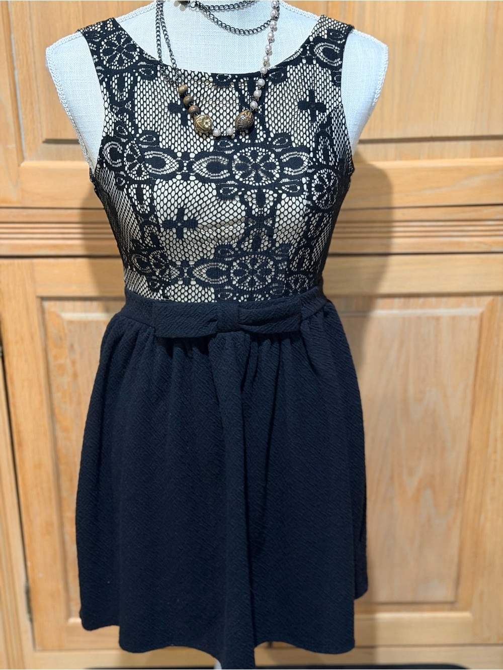 Ladies Size XS Rewind Black Lace Overlay Cocktail Party Mini Dress W/Bow Accent